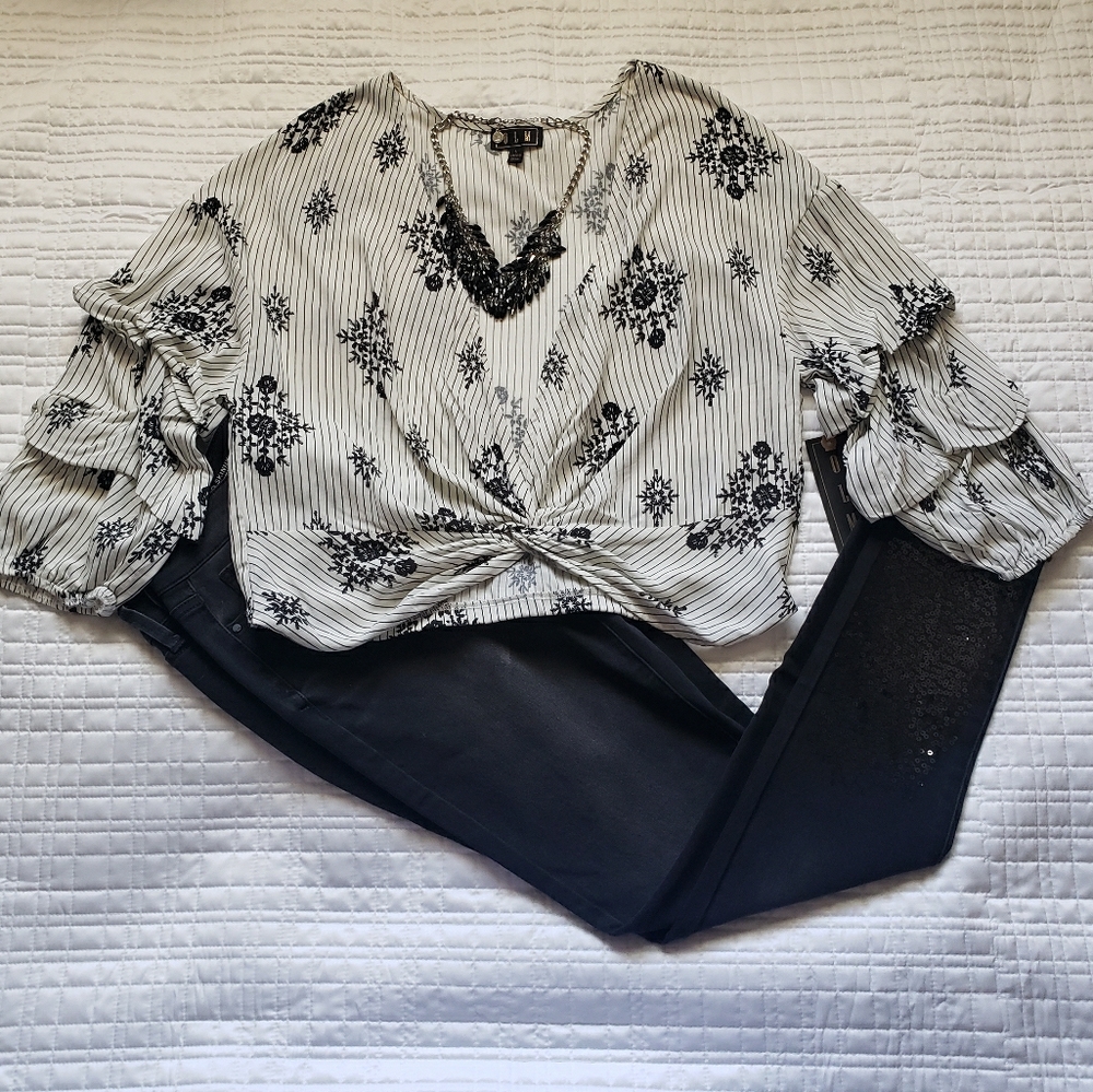 OLM Crop Top - Black/White